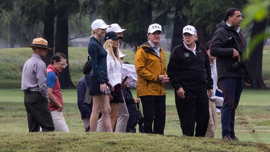 Trumps nye anlægsprojekt er en af verdens største golfbaner | Udland