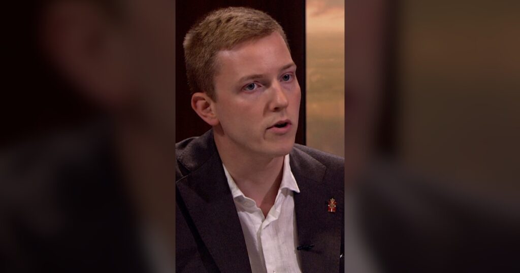 Spejl! S og DF beskylder hinanden for at svigte udlændingepolitikken | Indland