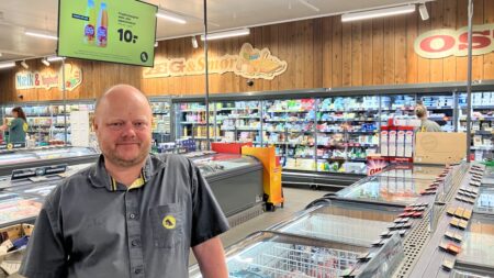 Butiks-hjertestarter står klar i Rønne: Holder Netto åbent ved strømnedbrud | Indland